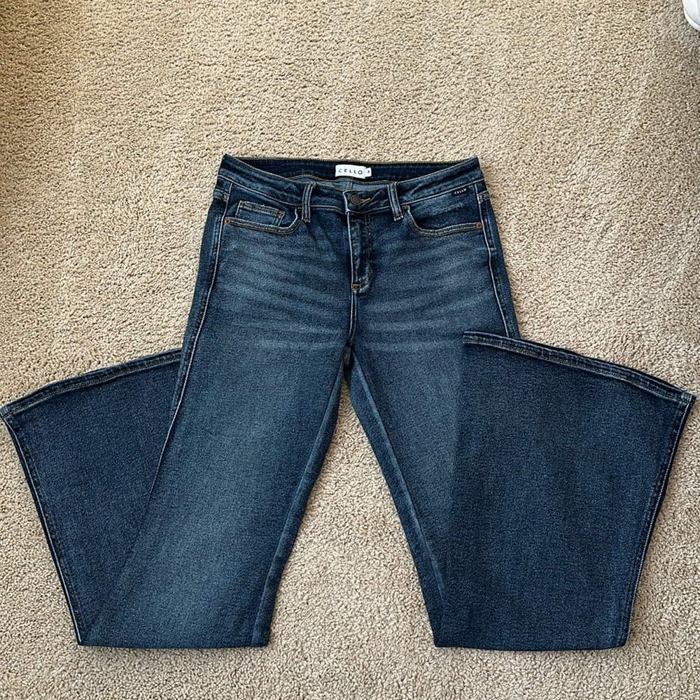 Cute Cello flare jeans!!!